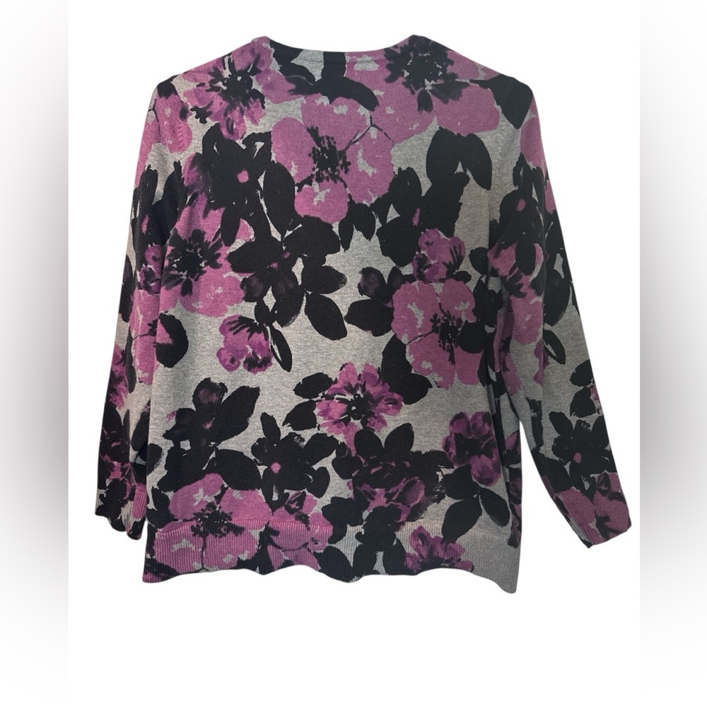 Croft & Barrow Floral Cardigan Sweater Women’s 1X Gray Purple Button Front - Picture 5 of 6